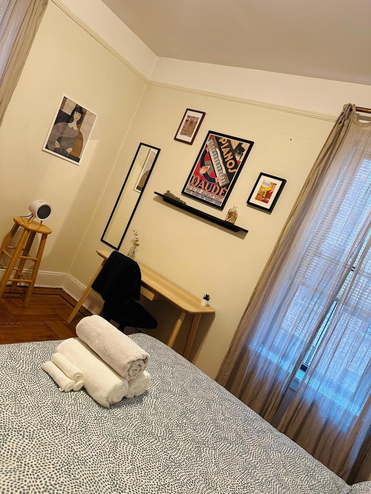 Sunnyside One Bedroom Apt Appartamento *